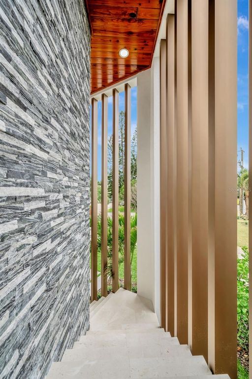 Image 9 of property listing at 7176 S SHORE DRIVE S, St Petersburg, FL 33707