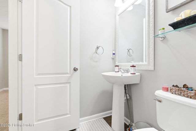 12097 Parkview Trace Dr, Louisville, KY 40229