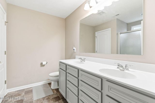 12097 Parkview Trace Dr, Louisville, KY 40229