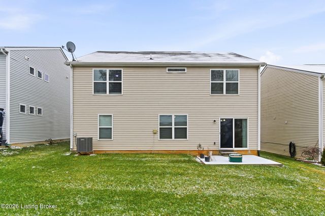 12097 Parkview Trace Dr, Louisville, KY 40229