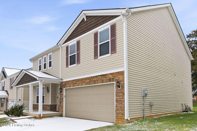 12097 Parkview Trace Dr, Louisville, KY 40229