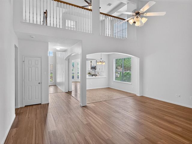 80 La Costa Drive, Montgomery, TX 77356