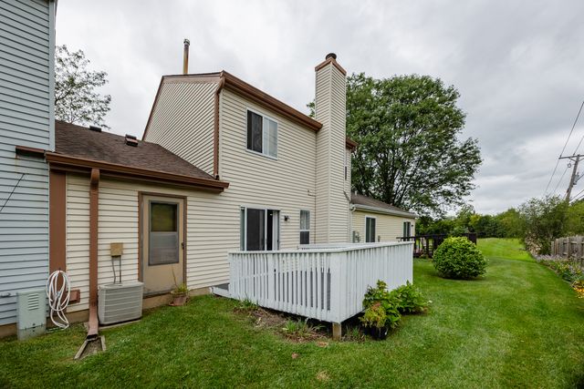 5117 Pembrook Court, Gurnee, IL 60031