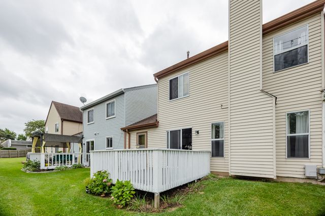 5117 Pembrook Court, Gurnee, IL 60031