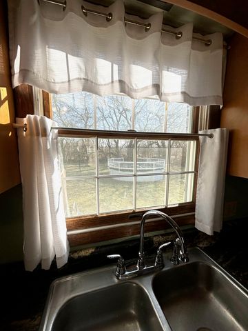 3863 Kingsway Drive, Crown Point, IN 46307