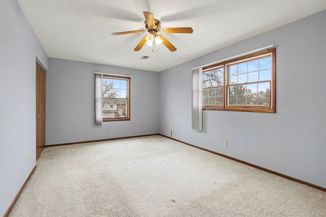 3863 Kingsway Drive, Crown Point, IN 46307