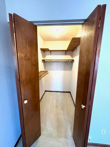 3863 Kingsway Drive, Crown Point, IN 46307