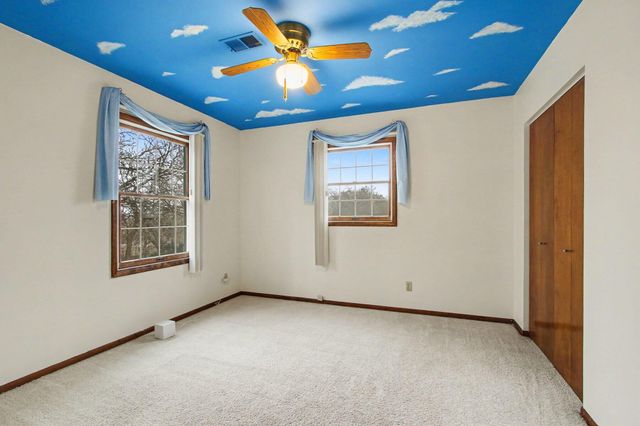 3863 Kingsway Drive, Crown Point, IN 46307