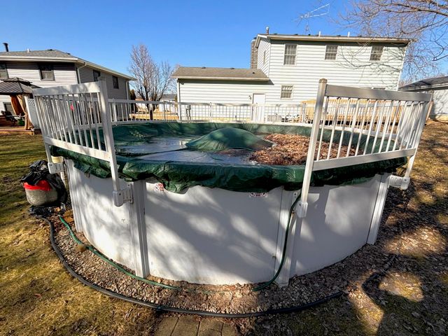 3863 Kingsway Drive, Crown Point, IN 46307