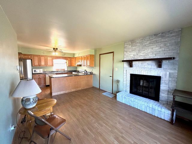 3863 Kingsway Drive, Crown Point, IN 46307