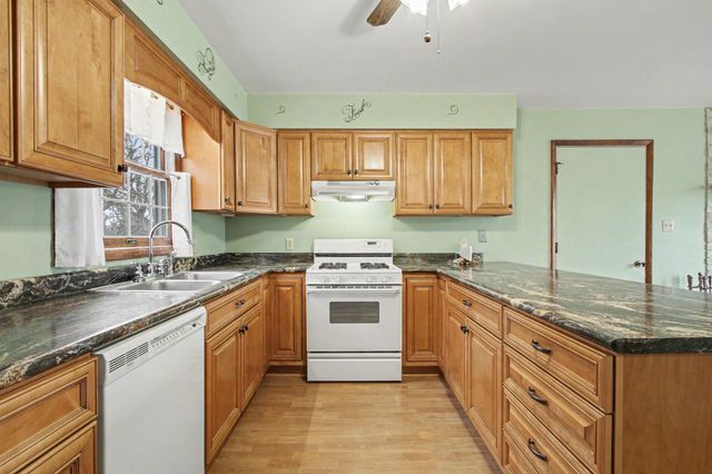 3863 Kingsway Drive, Crown Point, IN 46307