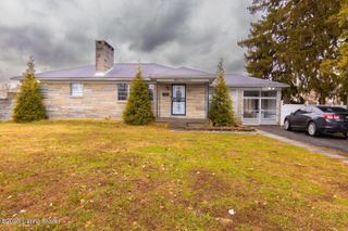 8429 Newstead Ave, Louisville, KY 40219