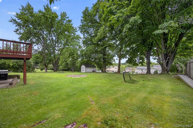 32 Surrey Road, Chester, NY 10918