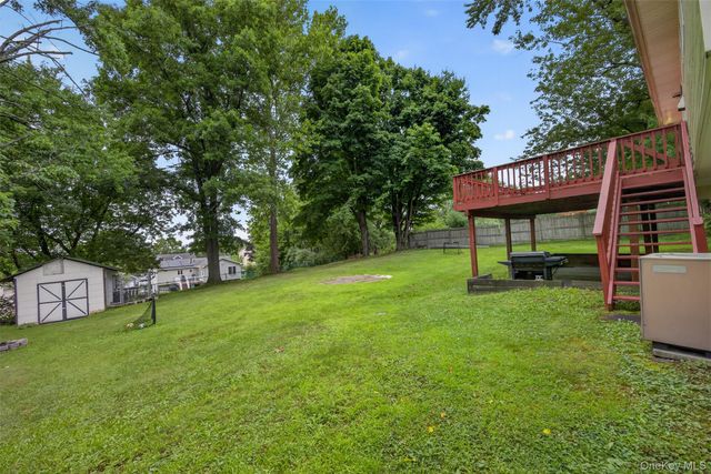 32 Surrey Road, Chester, NY 10918