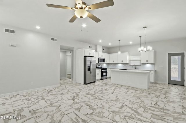 11496 Summer Drive A, Socorro, TX 79927