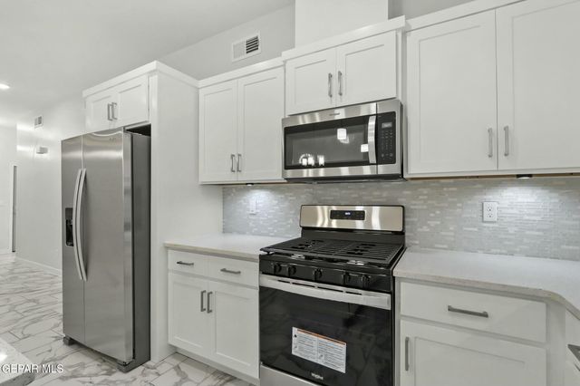 11496 Summer Drive A, Socorro, TX 79927
