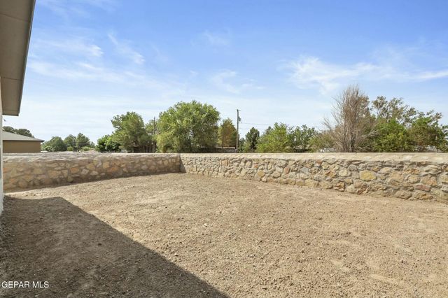 11496 Summer Drive A, Socorro, TX 79927