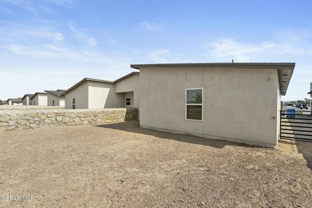 11496 Summer Drive A, Socorro, TX 79927