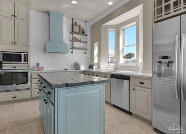 1315 Ariola Dr, Pensacola Beach, FL 32561