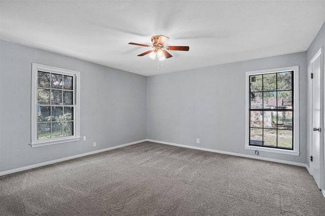 210 W Willingham Street B, Cleburne, TX 76033