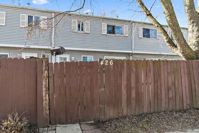 426 Greentree Lane, Bolingbrook, IL 60440