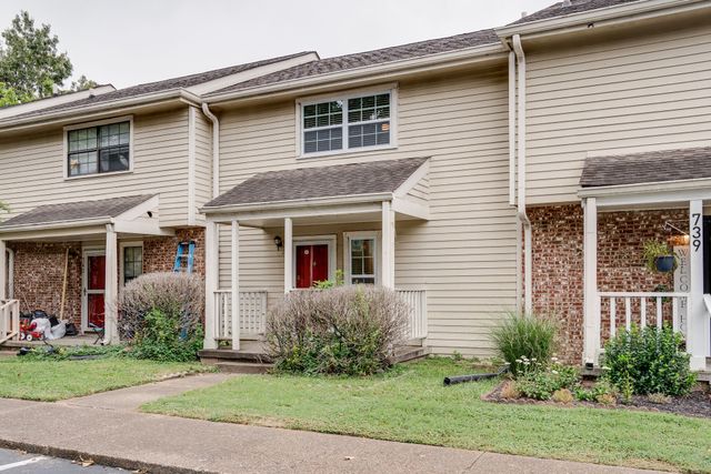 741 Longhunter Ct, Nashville, TN 37217