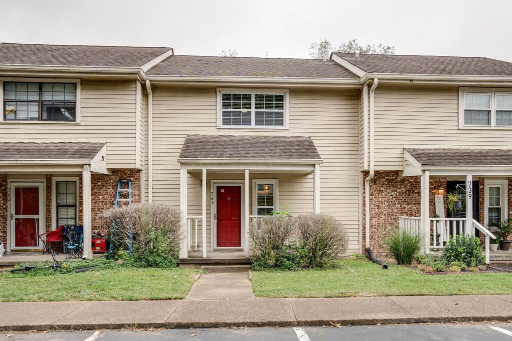 741 Longhunter Ct, Nashville, TN 37217