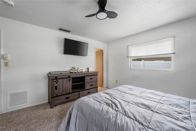 4594 PARNELL DRIVE, Sarasota, FL 34232
