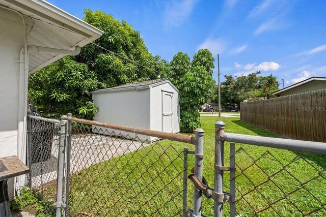 4594 PARNELL DRIVE, Sarasota, FL 34232