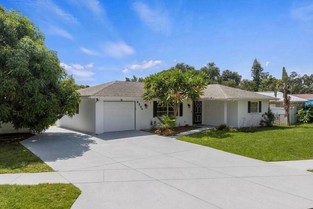 4594 PARNELL DRIVE, Sarasota, FL 34232
