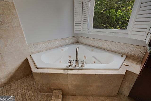 4474 Cove Island Drive NE, Marietta, GA 30067
