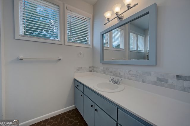 4474 Cove Island Drive NE, Marietta, GA 30067