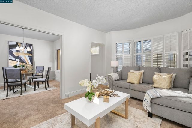 168 Laura St, San Francisco, CA 94112