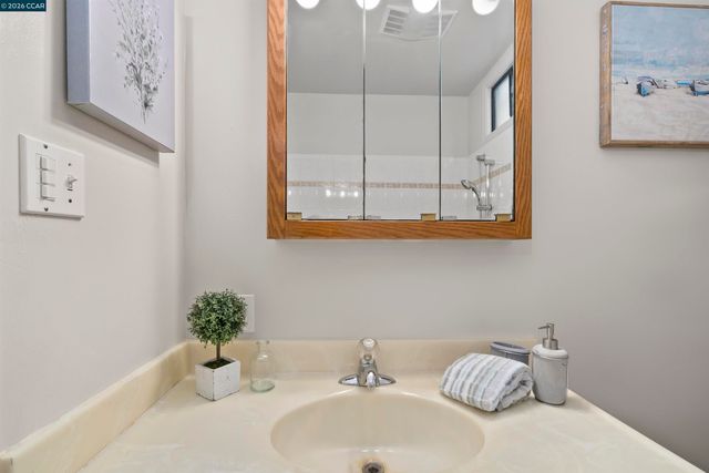 168 Laura St, San Francisco, CA 94112