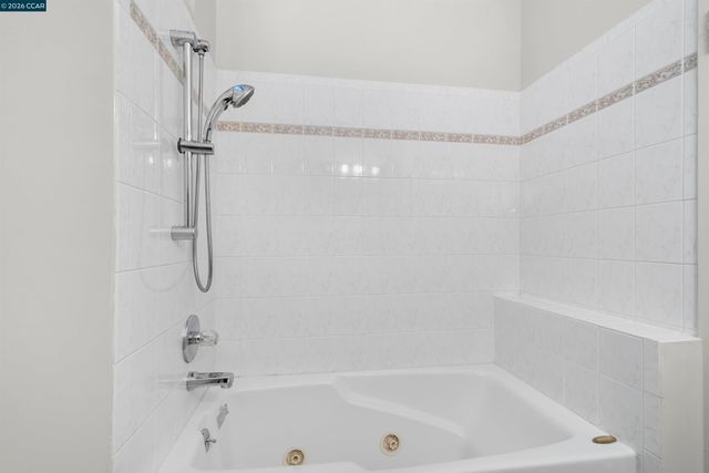 168 Laura St, San Francisco, CA 94112