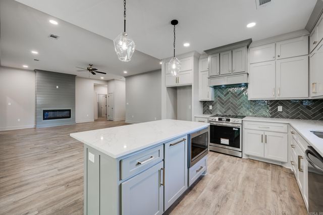 47 Bowling Lane, Conway, AR 72032