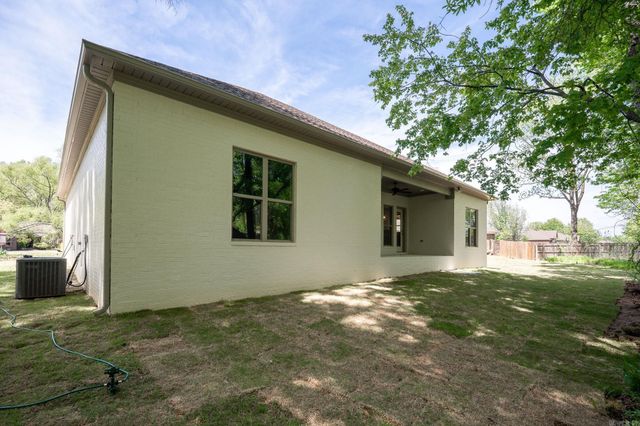 47 Bowling Lane, Conway, AR 72032
