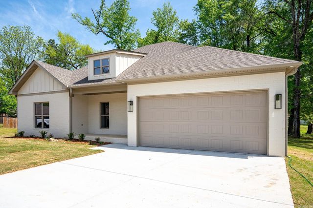 47 Bowling Lane, Conway, AR 72032