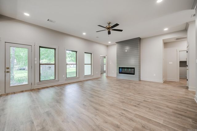 47 Bowling Lane, Conway, AR 72032