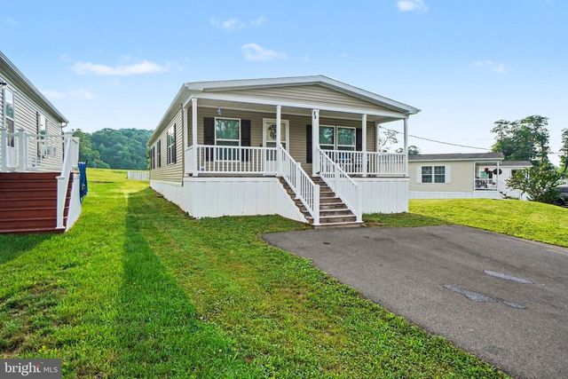 49 N ELMER AVE, Halifax, PA 17032