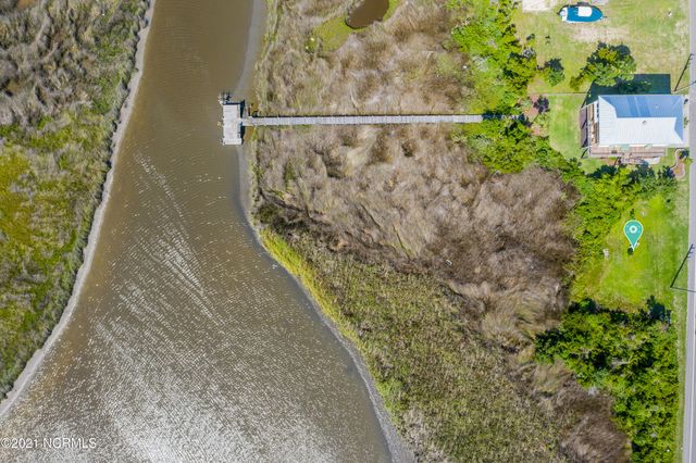 1211 N New River Drive, Holly Ridge, NC 28445