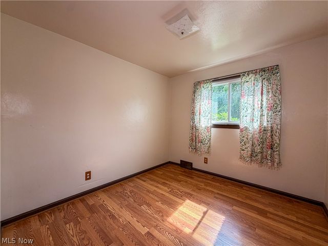 53 Memorial Circle, Campbell, OH 44405