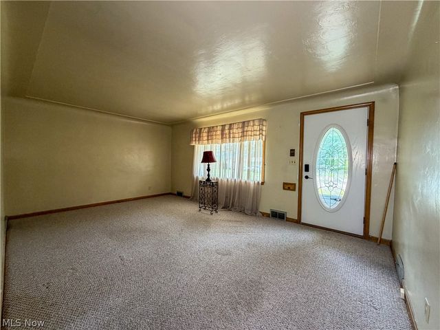 53 Memorial Circle, Campbell, OH 44405