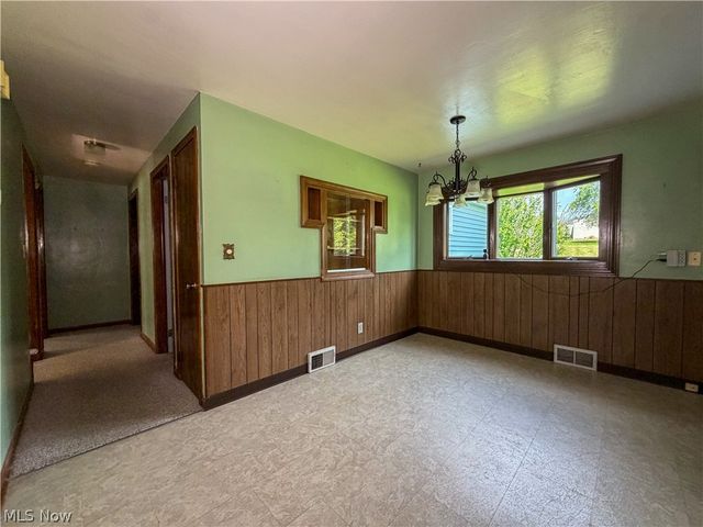53 Memorial Circle, Campbell, OH 44405