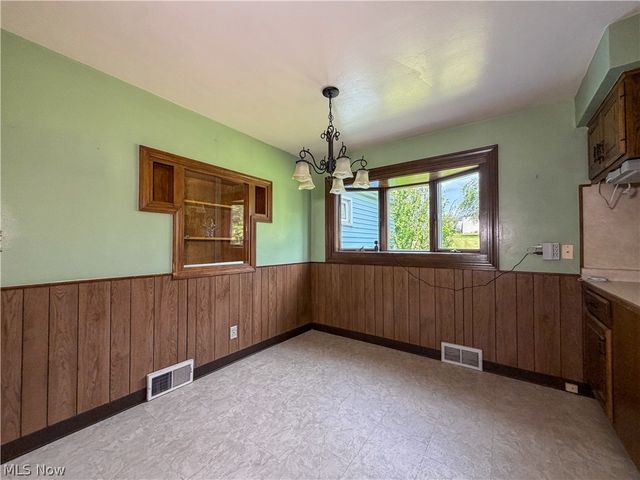 53 Memorial Circle, Campbell, OH 44405