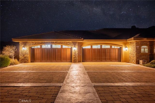 58839 Santa Barbara Dr, Yucca Valley, CA 92284