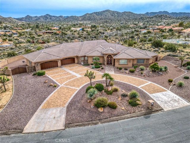 58839 Santa Barbara Dr, Yucca Valley, CA 92284
