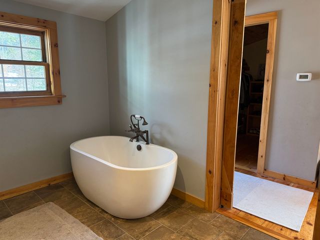 387 Meadow Brook Road, Brattleboro, VT 05301