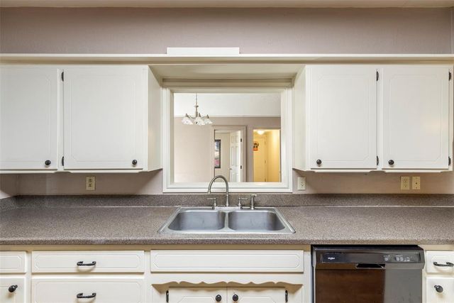 619 N 6th Street, Weatherford, OK 73096