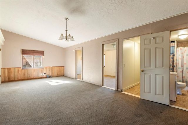 619 N 6th Street, Weatherford, OK 73096